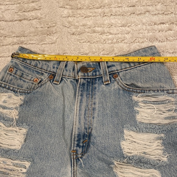 Vintage Levis Distressed Shorts Sz 25 - Picture 6 of 8